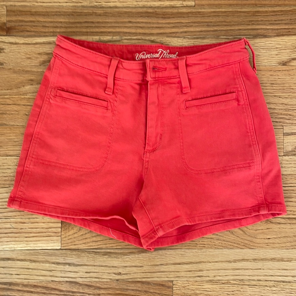Universal Thread Shorts